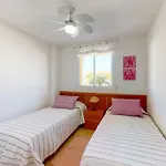 Apartman Luz De Luna Moderno En Con Terraza Y Piscina By Family Homes