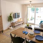 Luz De Luna Moderno En Con Terraza Y Piscina By Family Homes * Denia
