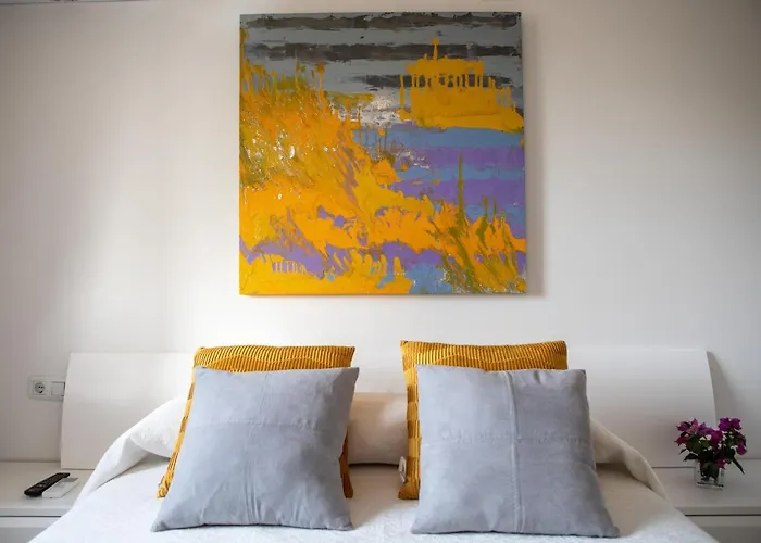 Апартаменты Apartamento Luz De Luna Moderno En Denia Con Terraza Y Piscina By Family Homes