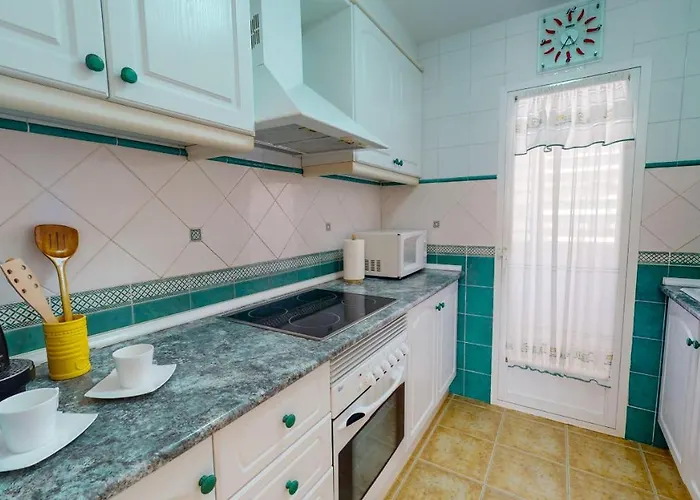 Апартаменты Apartamento Luz De Luna Moderno En Denia Con Terraza Y Piscina By Family Homes