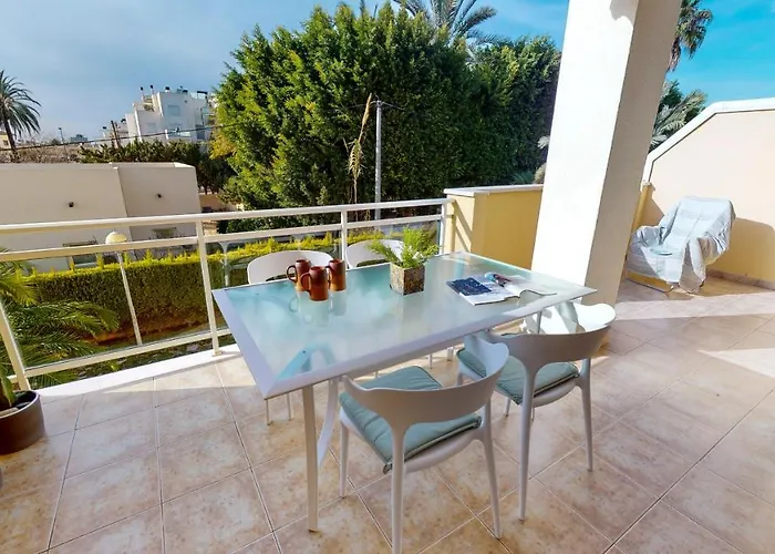 Apartamento Luz De Luna Moderno En Denia Con Terraza Y Piscina By Family Homes Апартаменты Дения