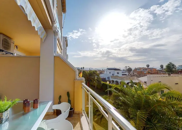 Апартаменты Apartamento Luz De Luna Moderno En Denia Con Terraza Y Piscina By Family Homes *